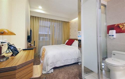 Hotel Golden 3*