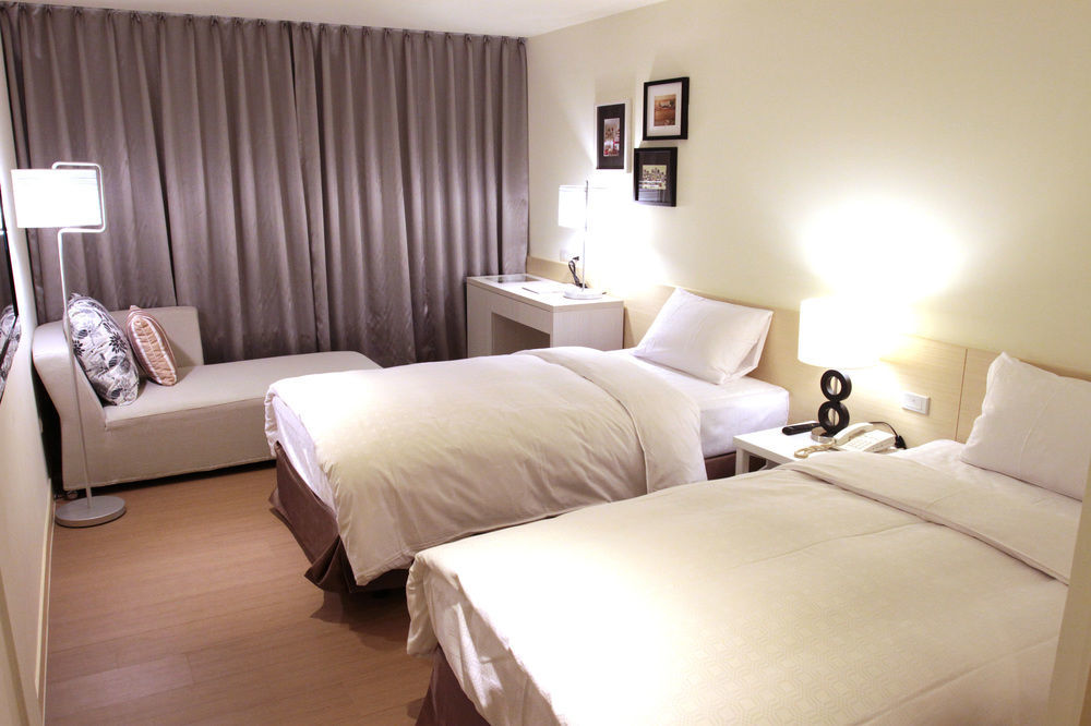 Wemeet Hotel 3*
