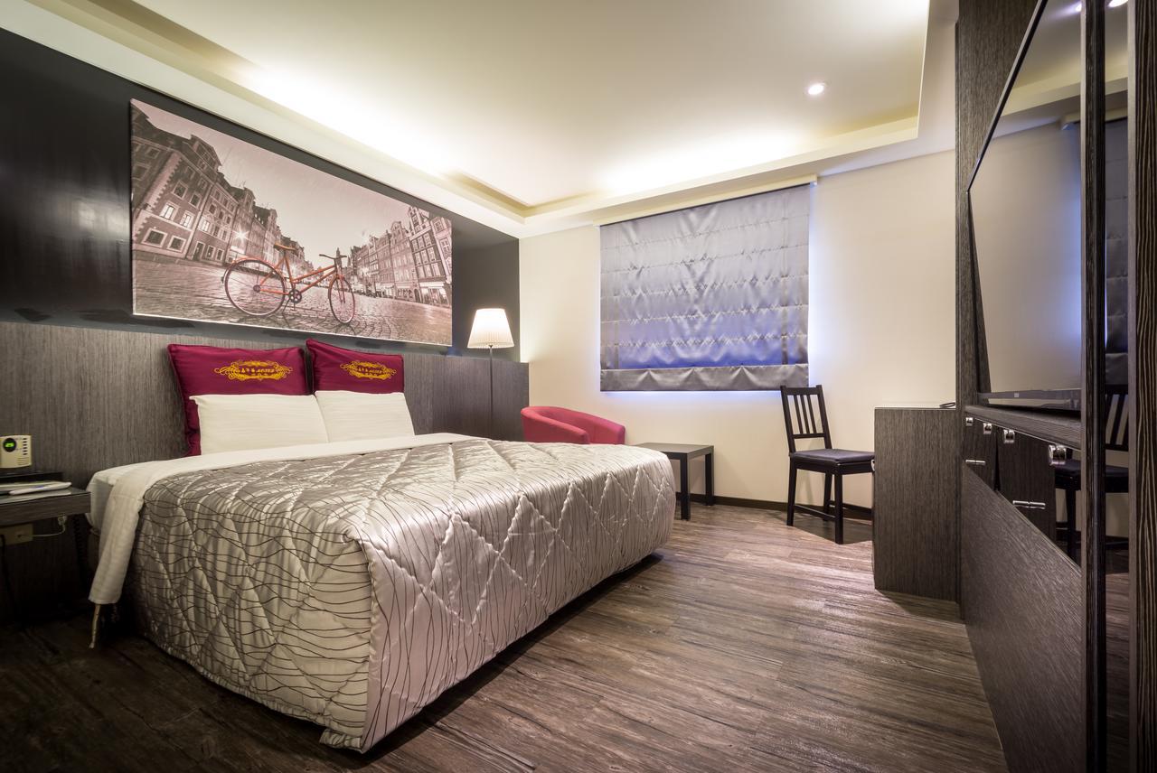 Motel Carnival Taipei