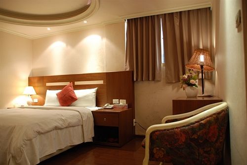 Fu Chang Hotel 2*