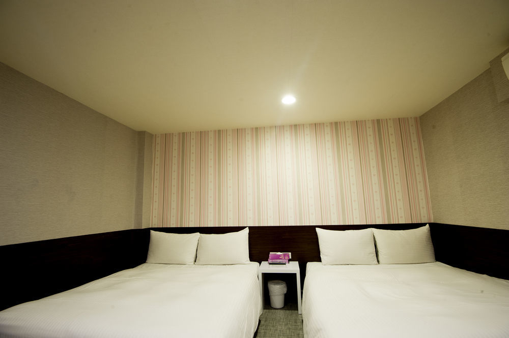 Pensão Ximen Taipei - Dreamhouse 2*