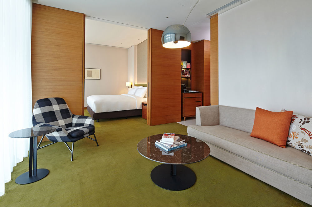 Eslite 5*