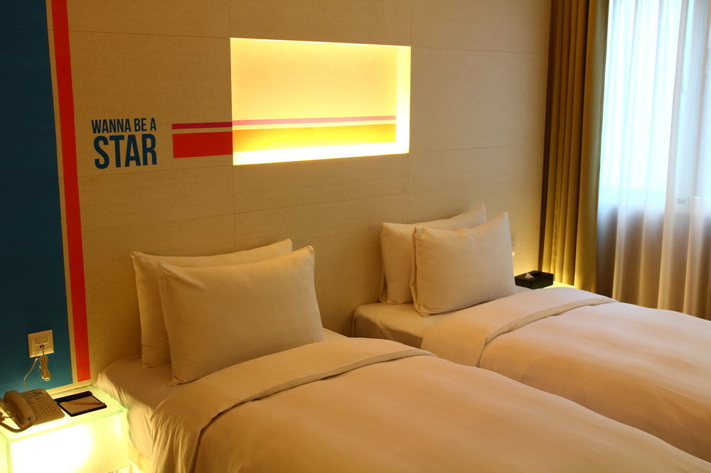 Green World Mai - Zhongshan Hotel 3*