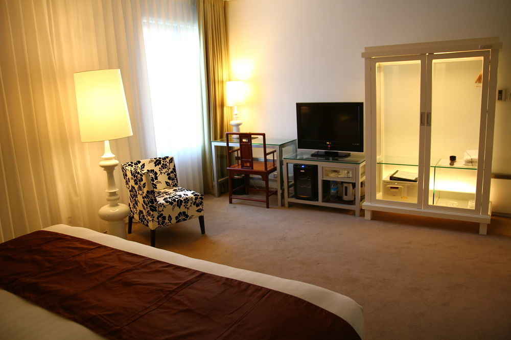 Hotel Green World Mai - Zhongshan 3*
