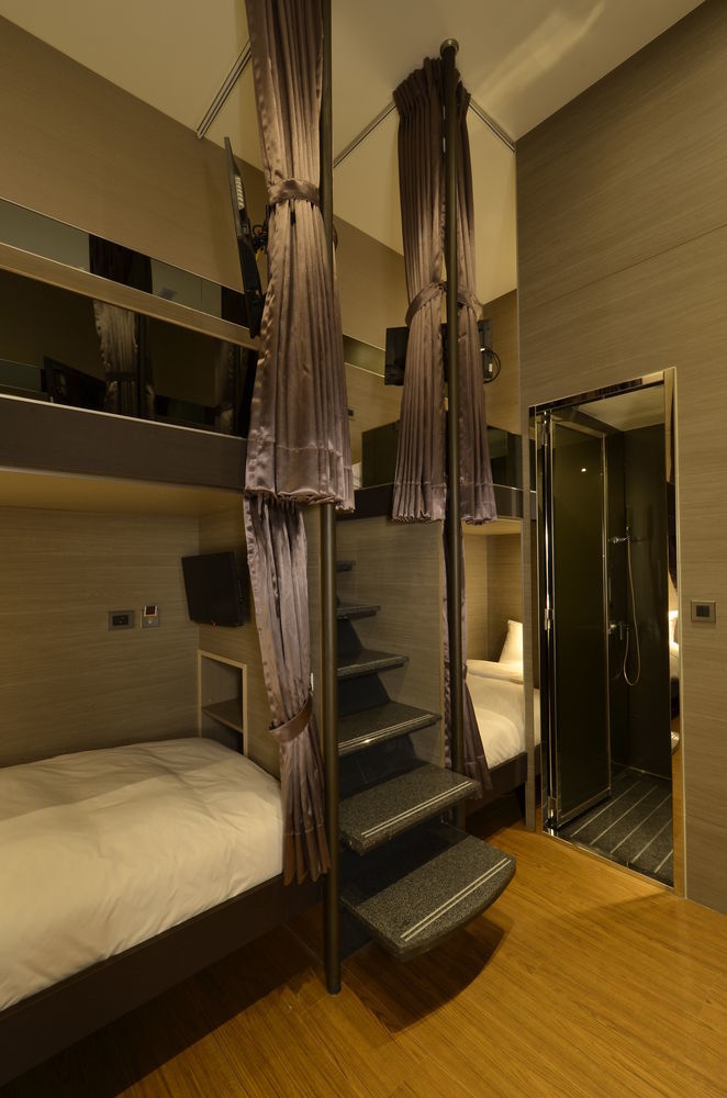 Amici Six Star Hotel Taipei