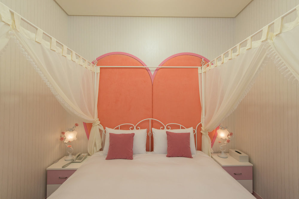 Royal Rose Station 3*