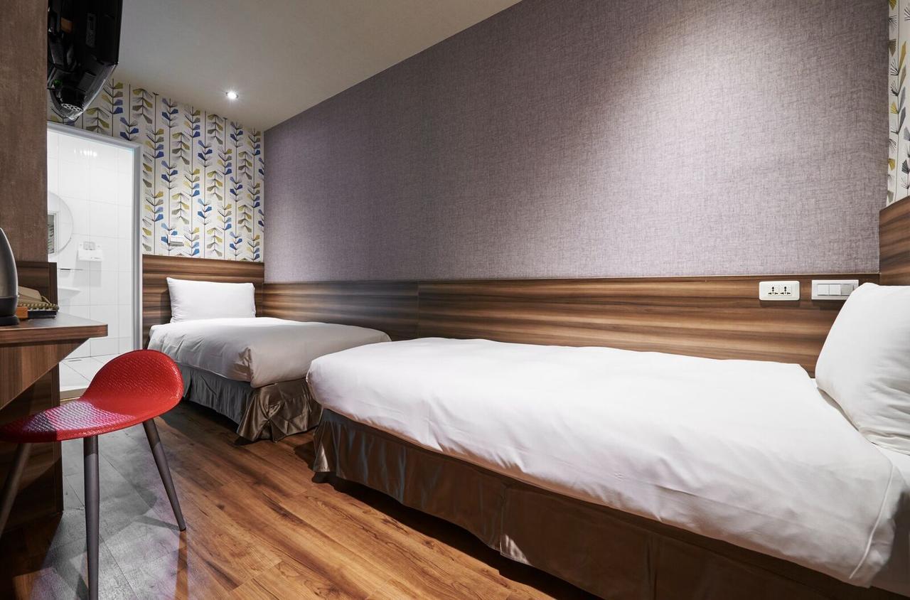 Hotel Tomorrow 3*