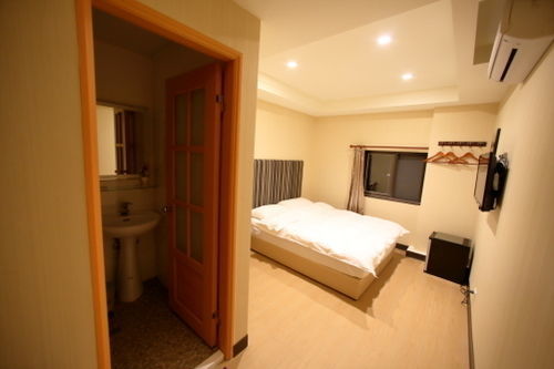 Longshan 2* Taipei