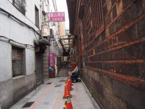 Longshan 2* Taipei