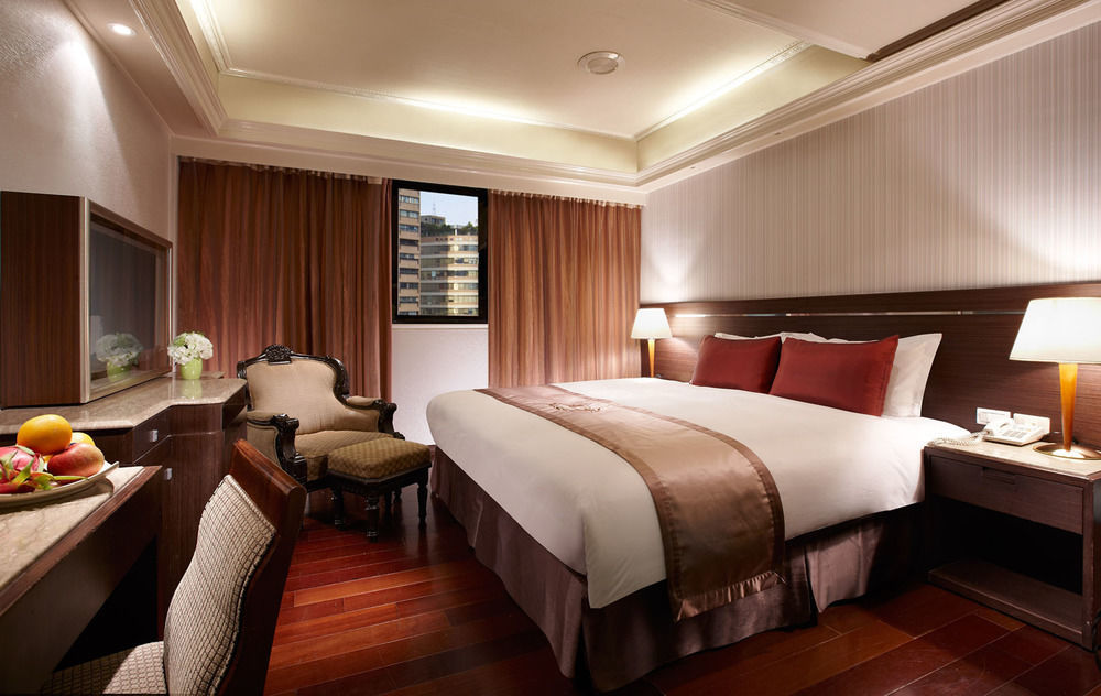 S Aura Hotel 4*