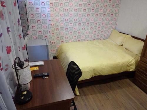 3 Hotel 2*