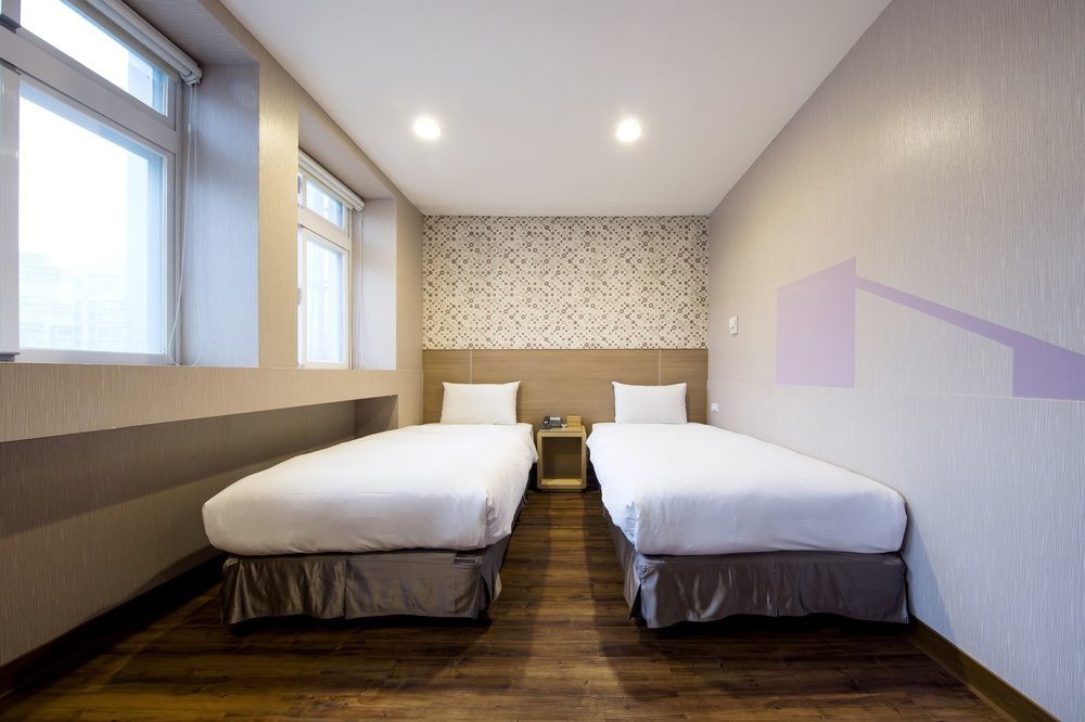 Hotel Tomorrow 3*