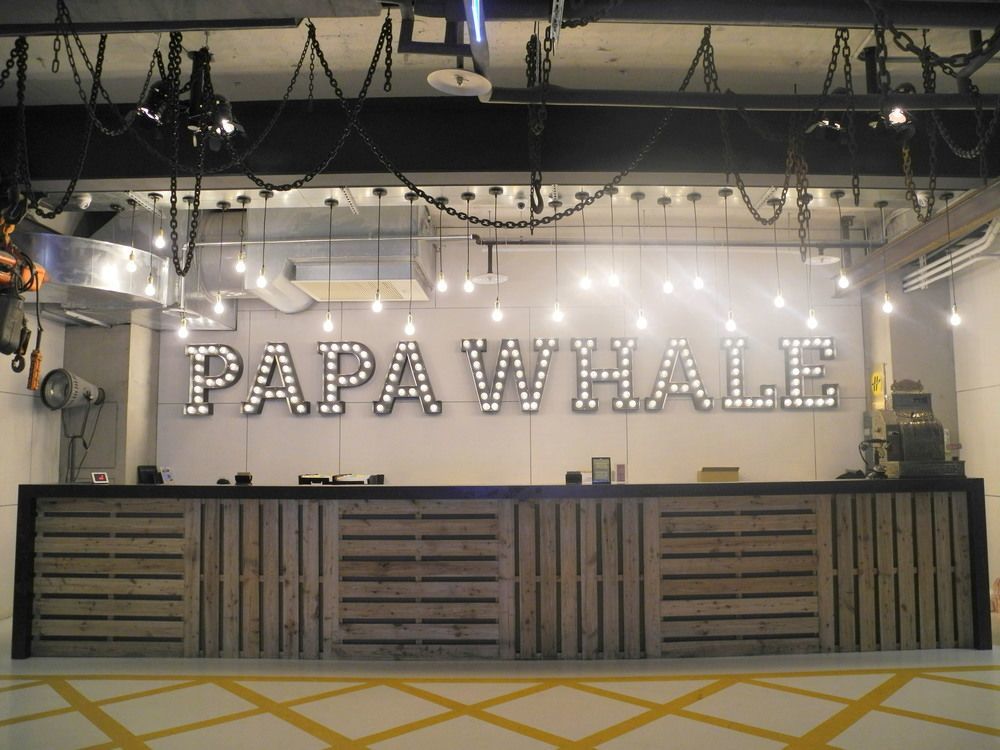 Hotel Papa Whale