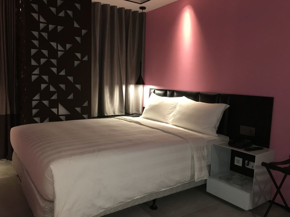 Hotel Papa Whale Taipei