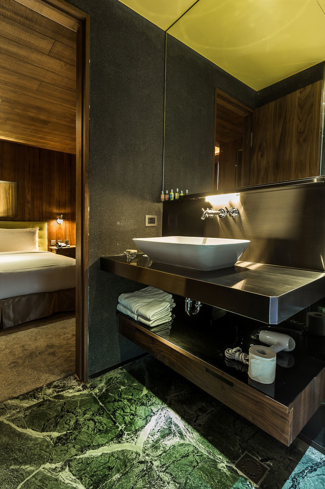 Inhouse Hotel