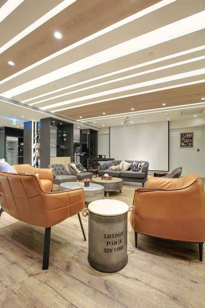 Hostel Taiwan Youth & Capsule Taipei