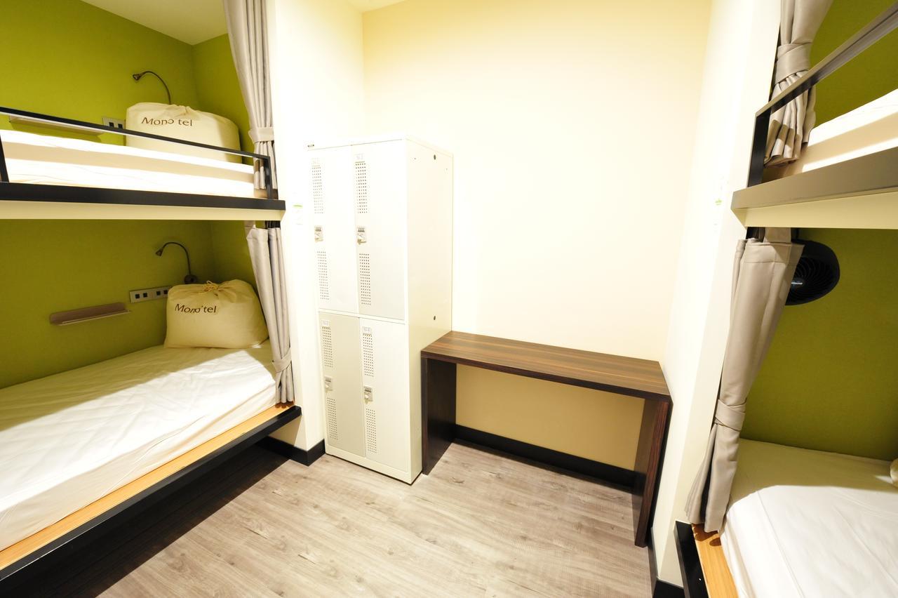 Capsule hotel Mono