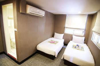 Pensão Ximen Taipei - Dreamhouse 2*