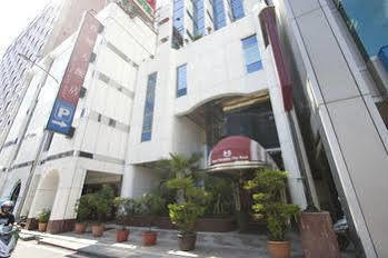 Charming City Hotel 3*