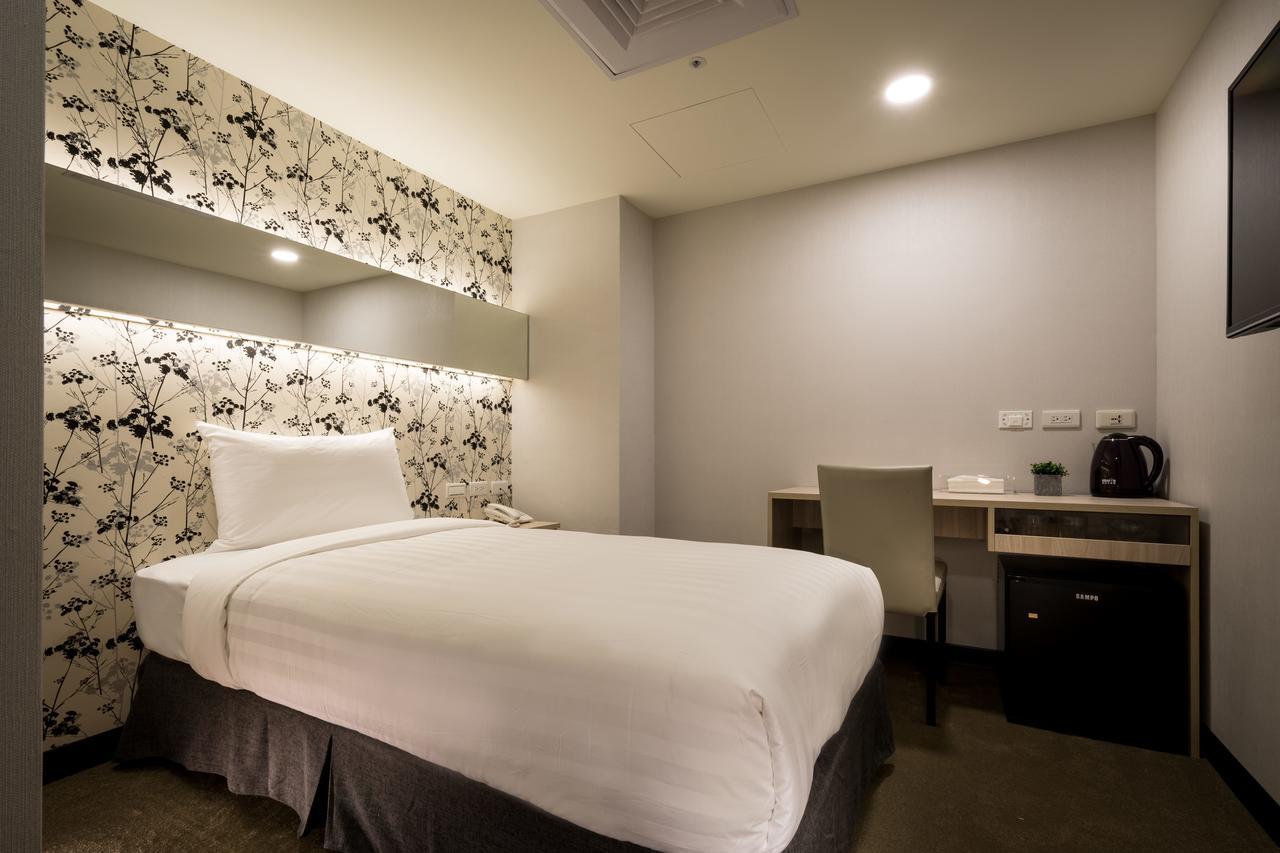 Urhome 3* Taipei