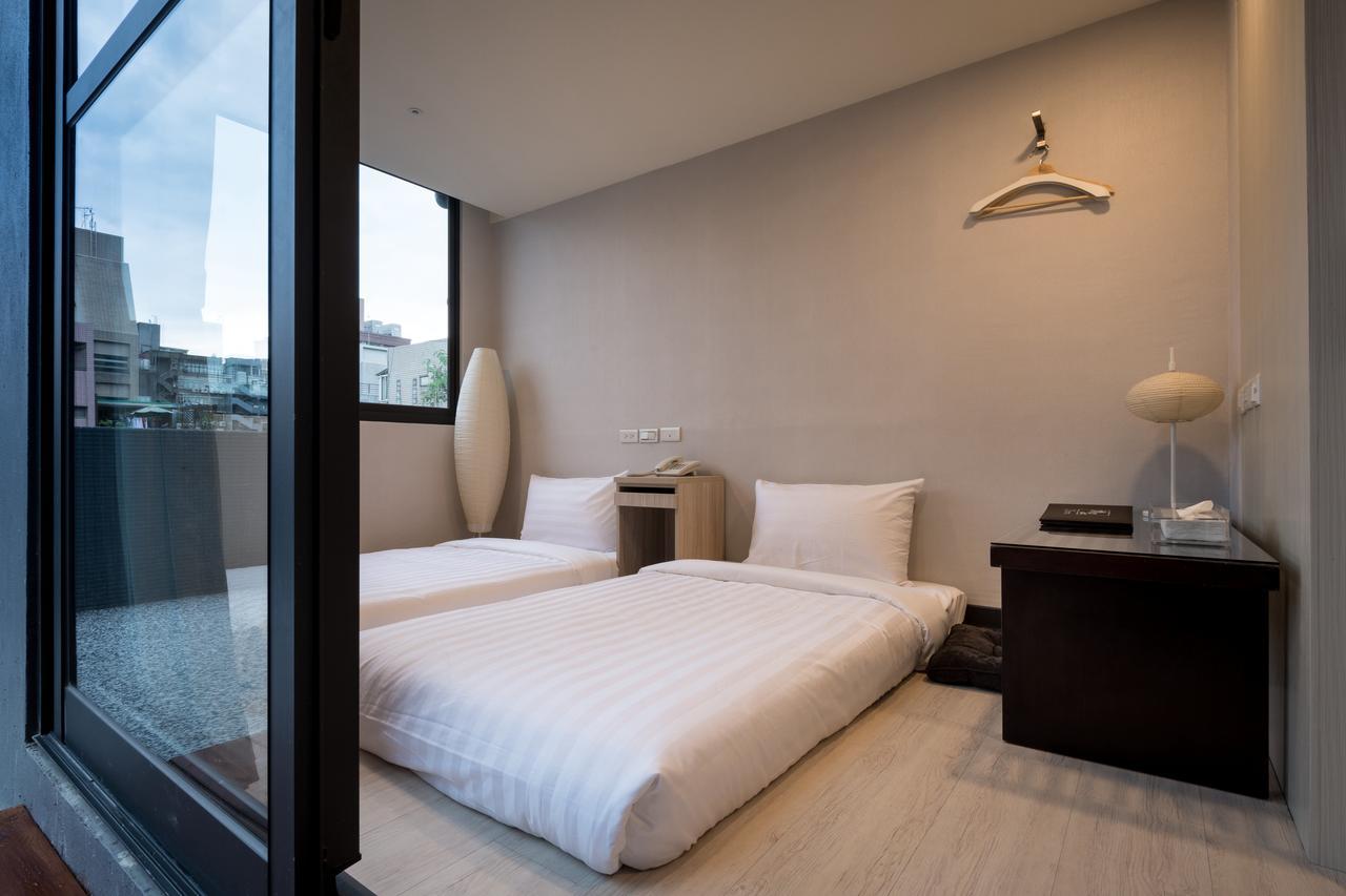 Hotel Urhome 3*