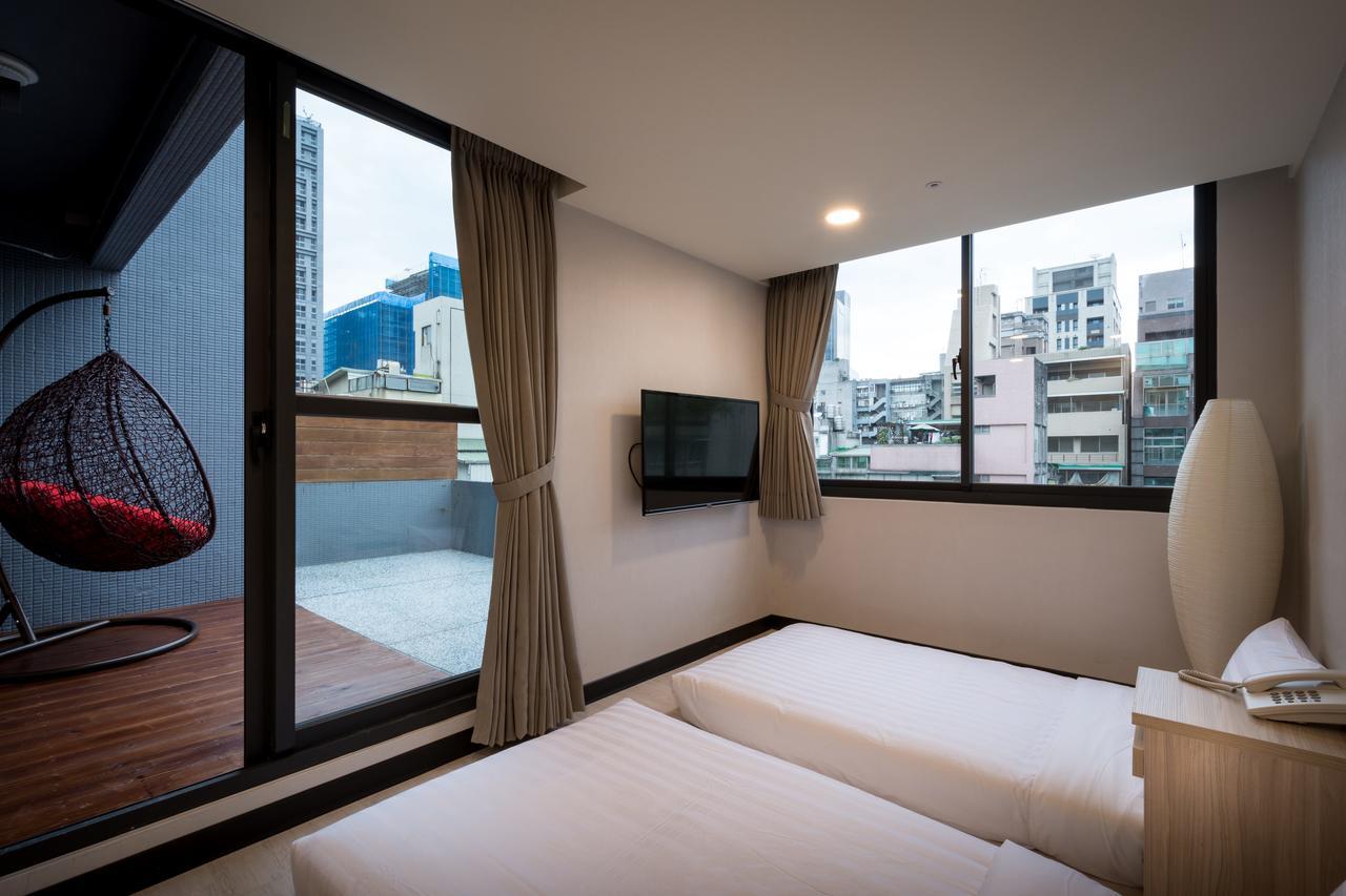 Hotel Urhome 3*