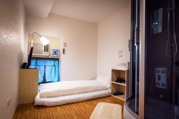 Capsule hotel So Sweet 3S Guest House 2*