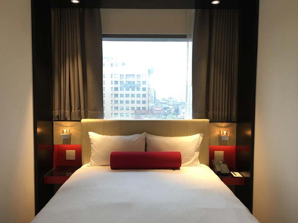 Hotel Caesar Metro 5*
