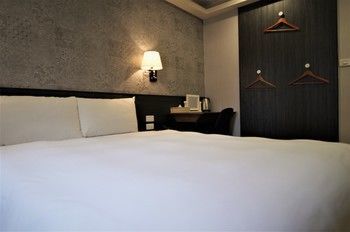 Inn 泊居旅店 Oursinn Taipei