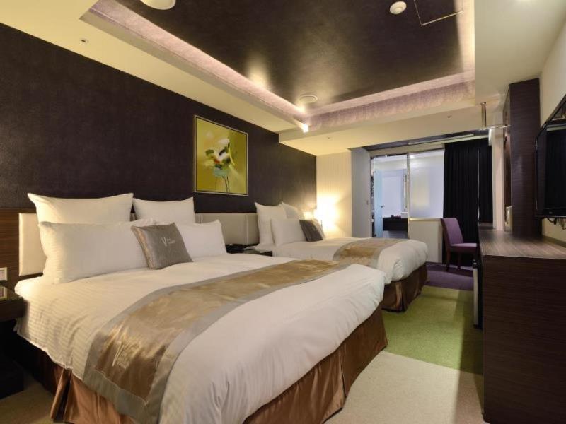 Hotel V-one Vogue 3*