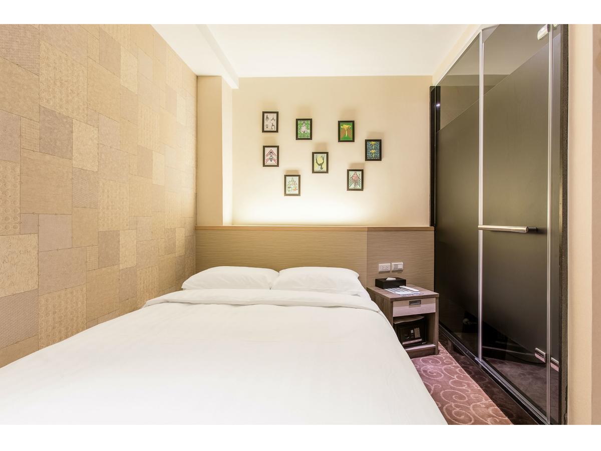 Rf  Linsen Hotel