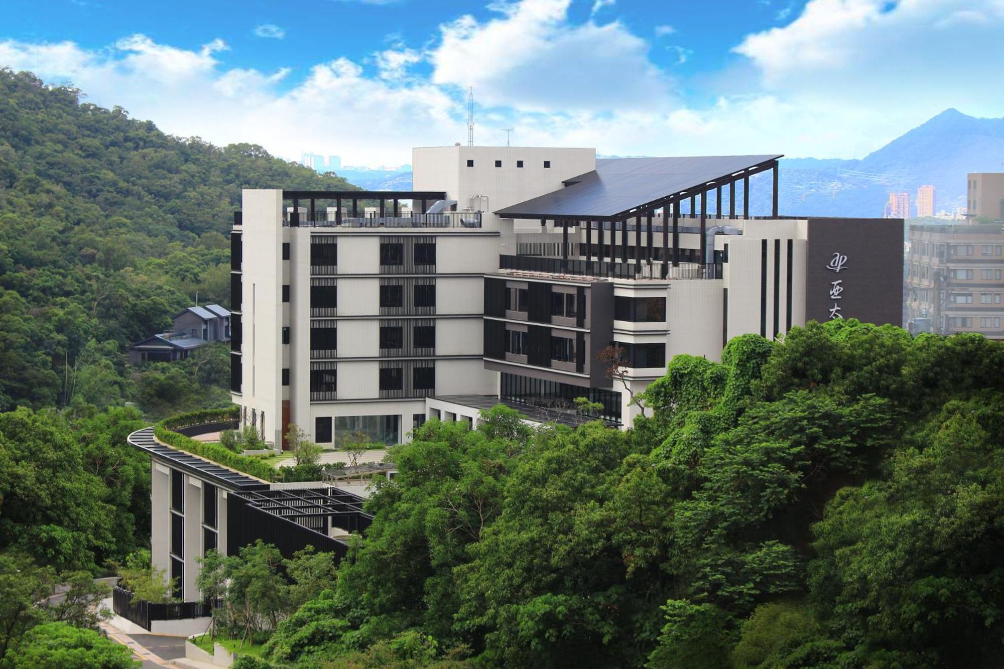 Hotel Pacific Beitou 5*