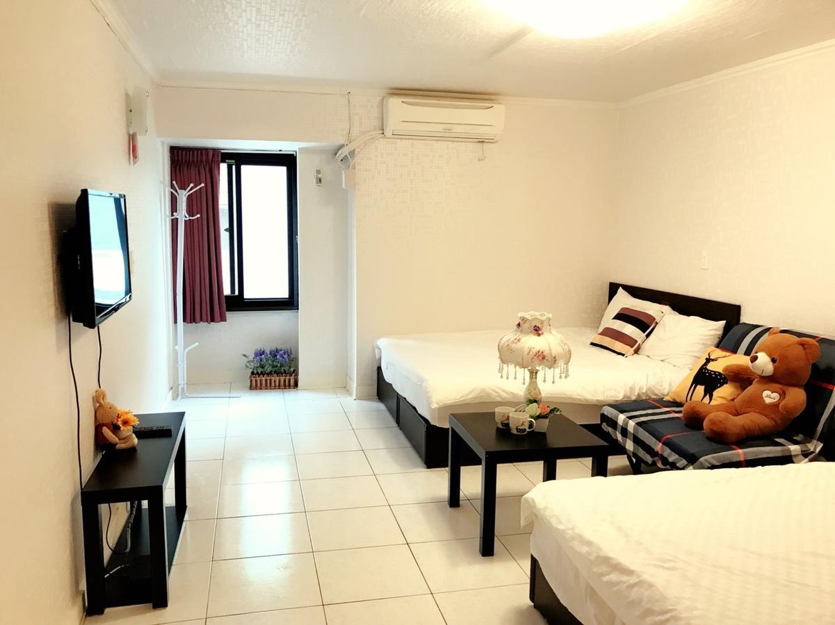 Apartemen Ximending Mrt Red House