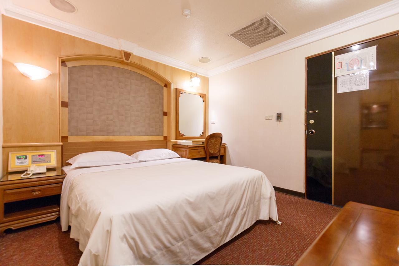 Champion Hotel