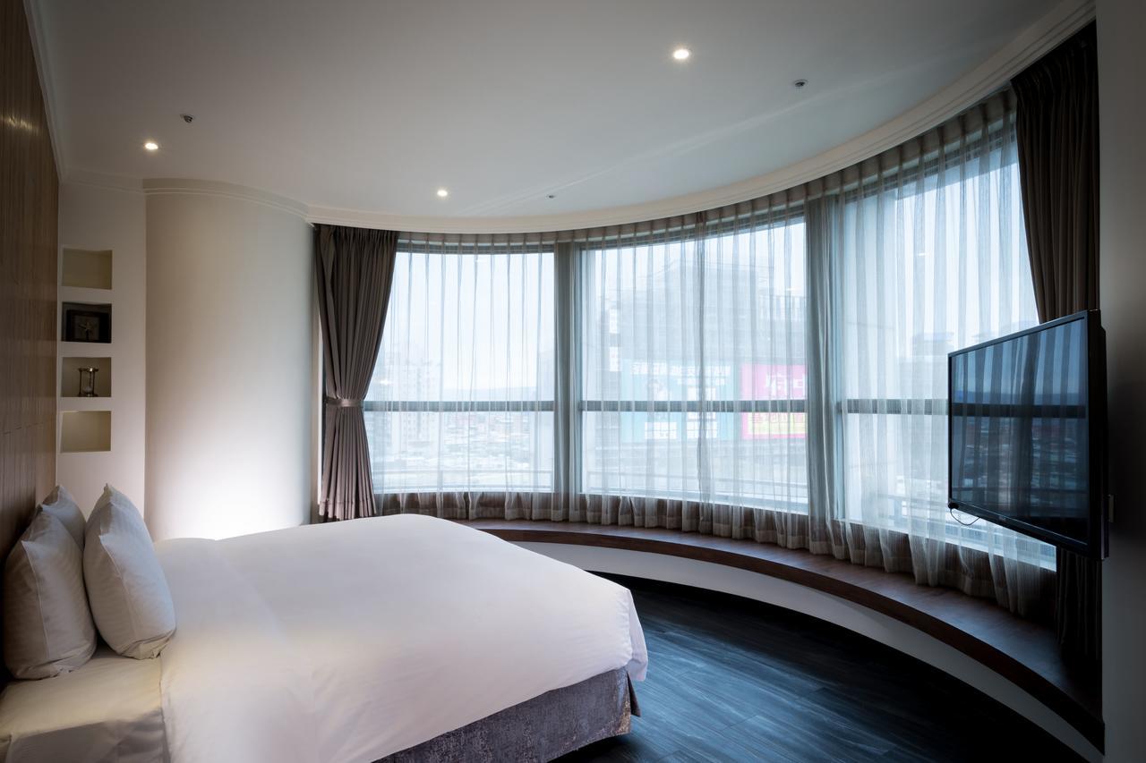 Hotel Merryday Banqiao 3*