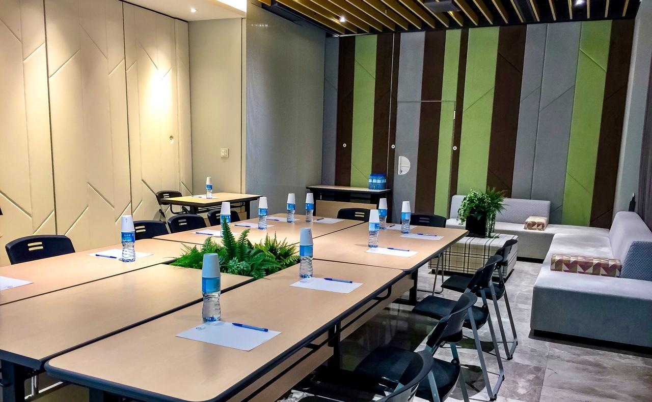 World Nangang Hotel 4*