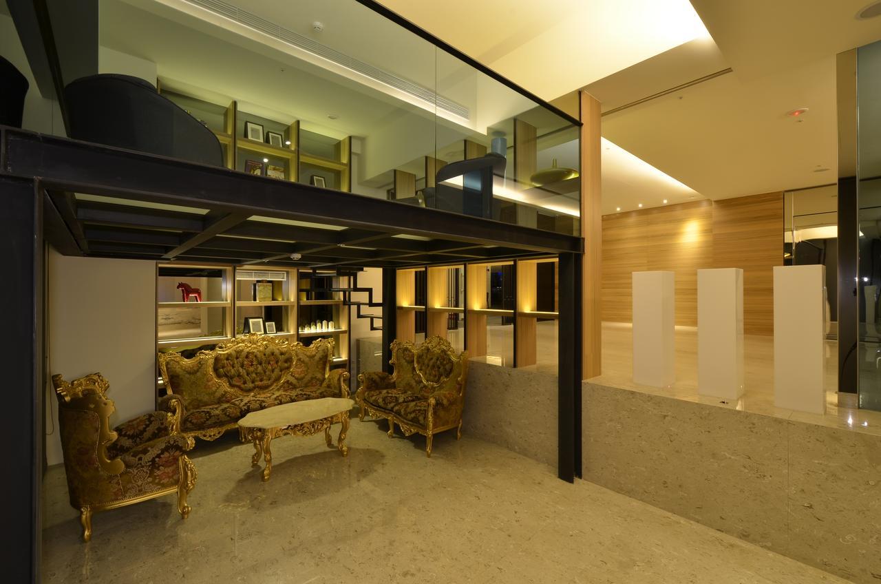 Hotel Amici Six Star
