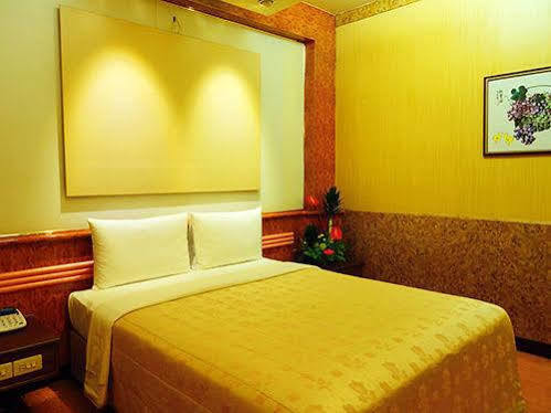 King National Hotel 3*