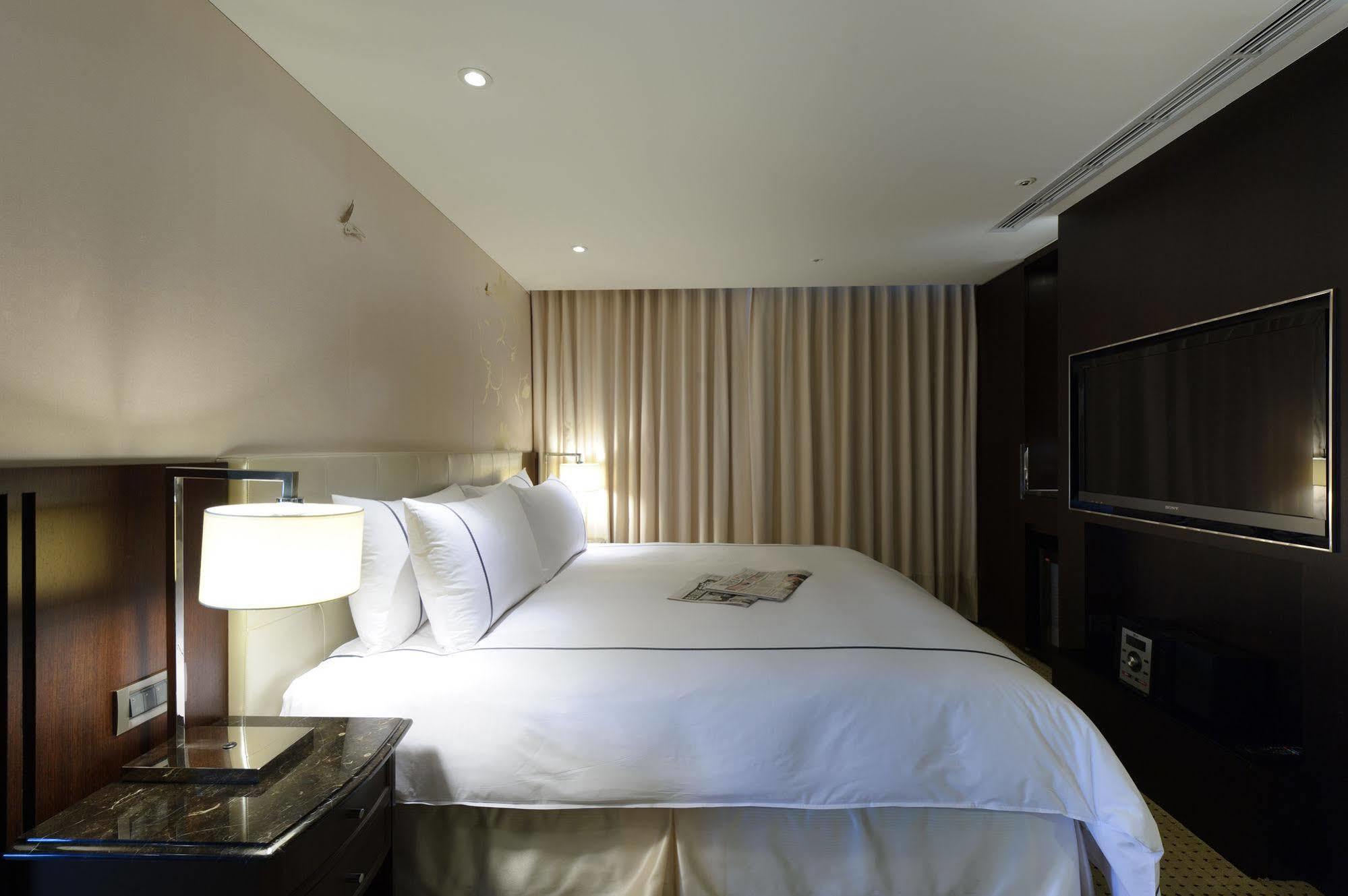 K Dunnan Hotel 3*