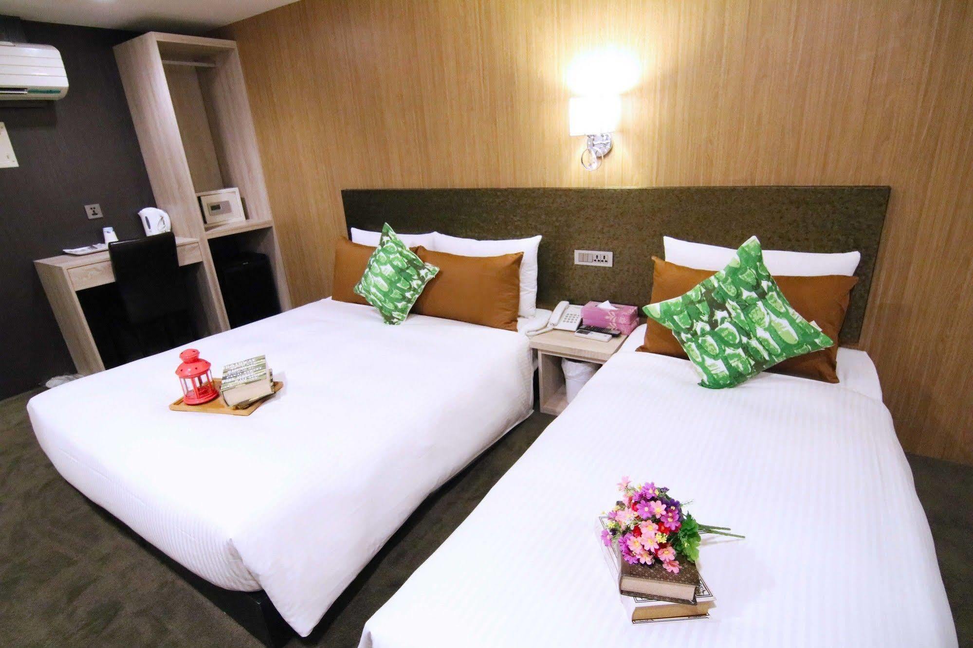 6 - Wannien 3* Taipei