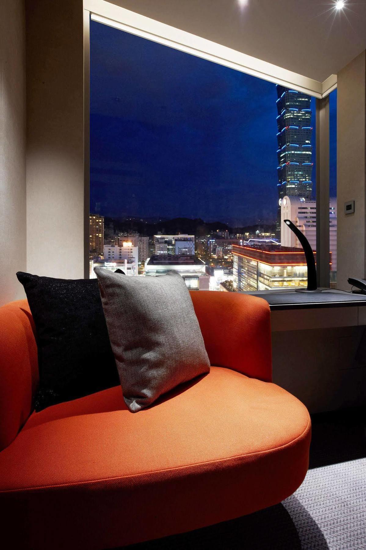 Hotel Humble House Taipei, Curio Collection By Hilton 5*