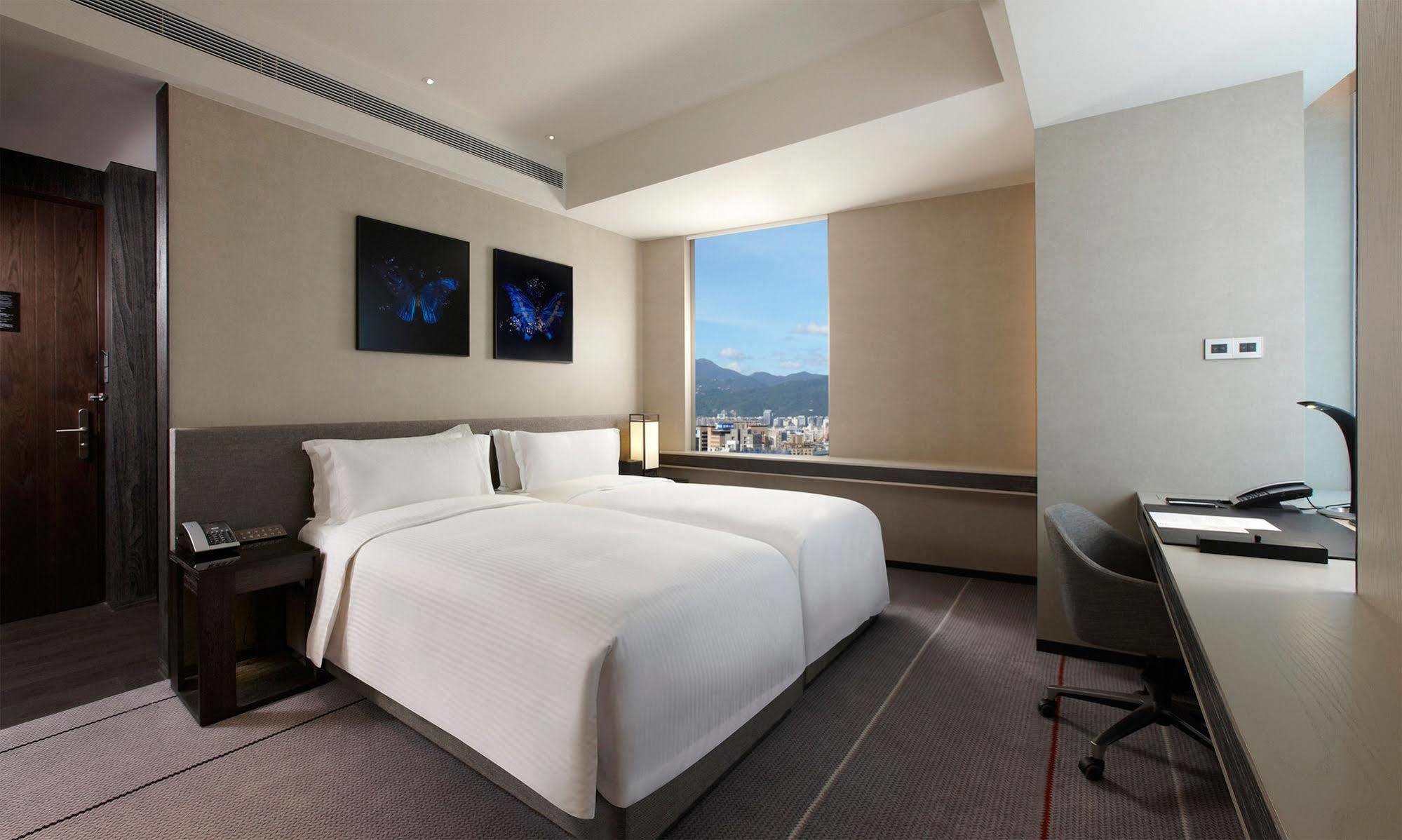 Humble House Taipei, Curio Collection By Hilton 5*