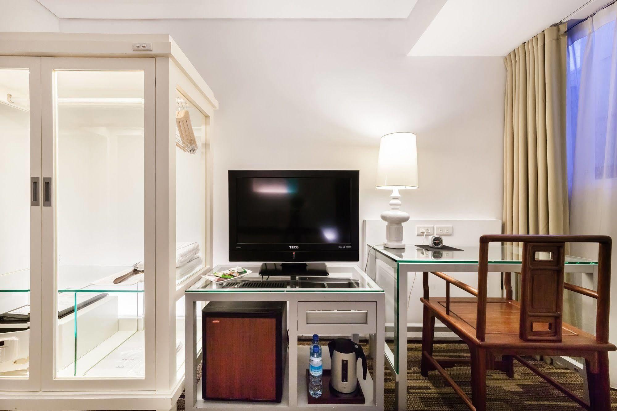 Hotel Green World Mai - Zhongshan 3*