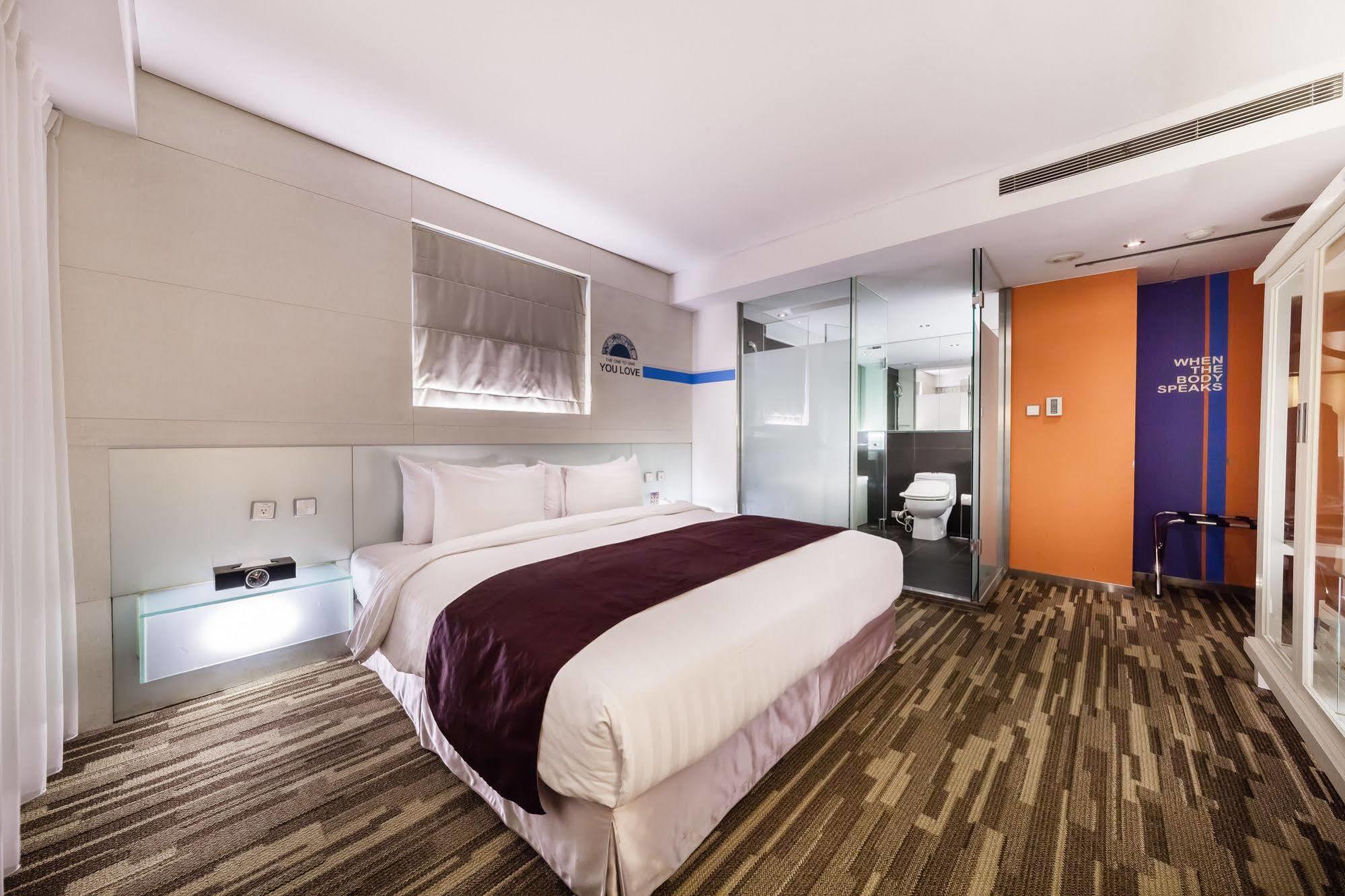 Green World Mai - Zhongshan Hotel 3*