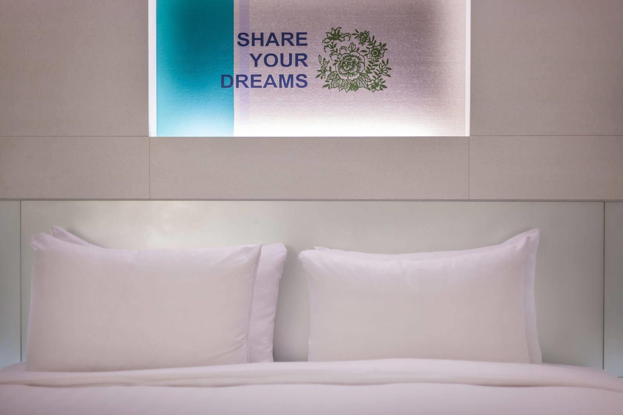 Green World Mai - Zhongshan Hotel 3*