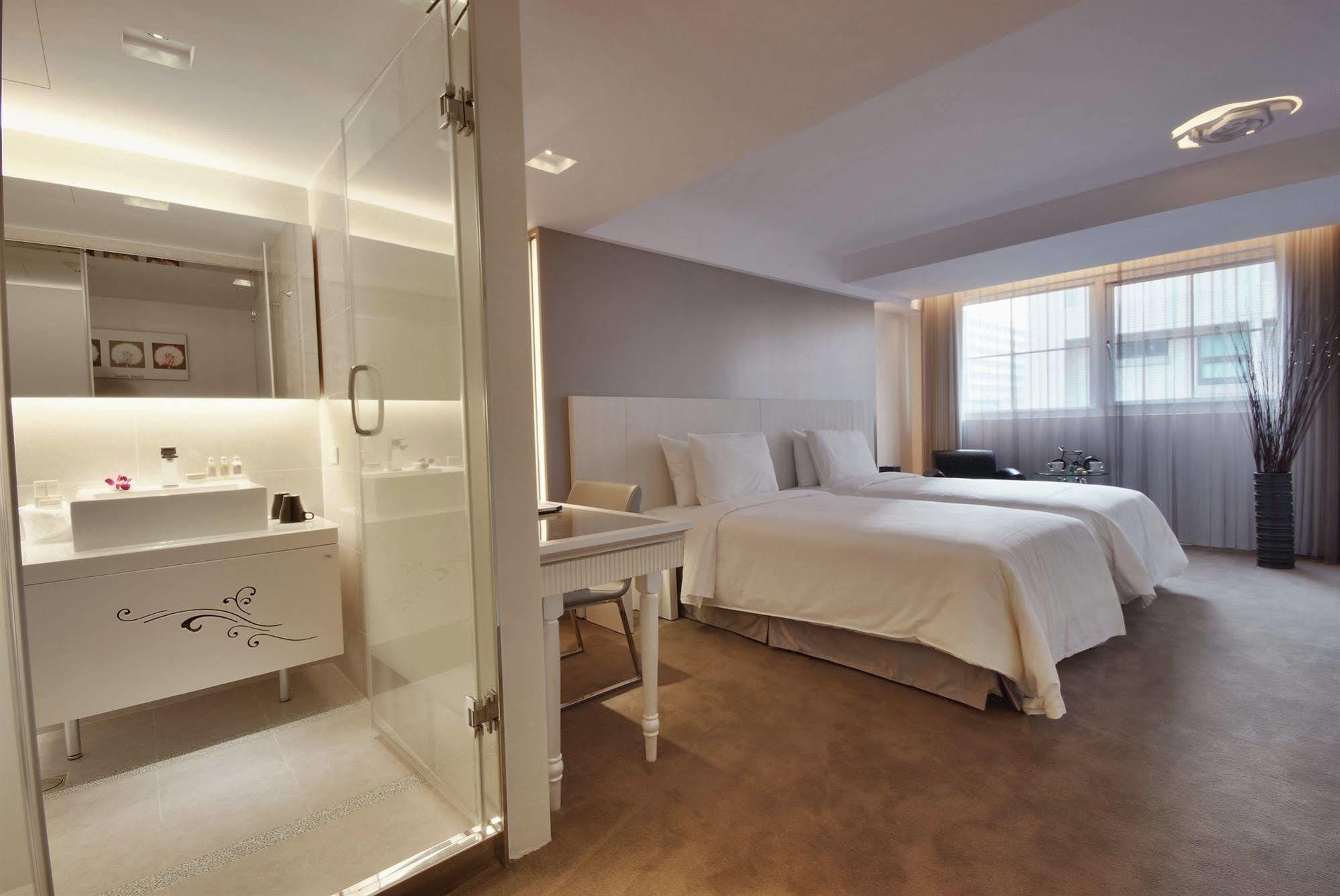 Forward Nangang Hotel 3*