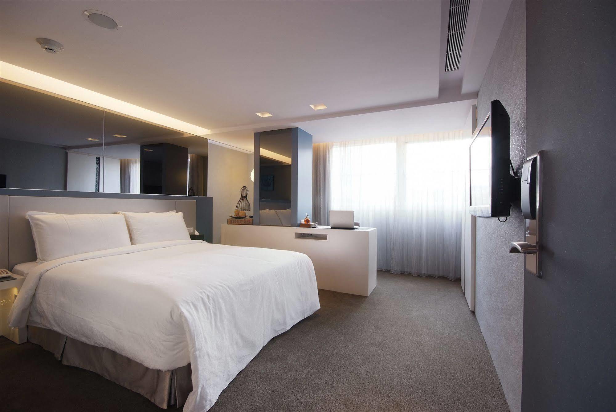 Forward Nangang Hotel