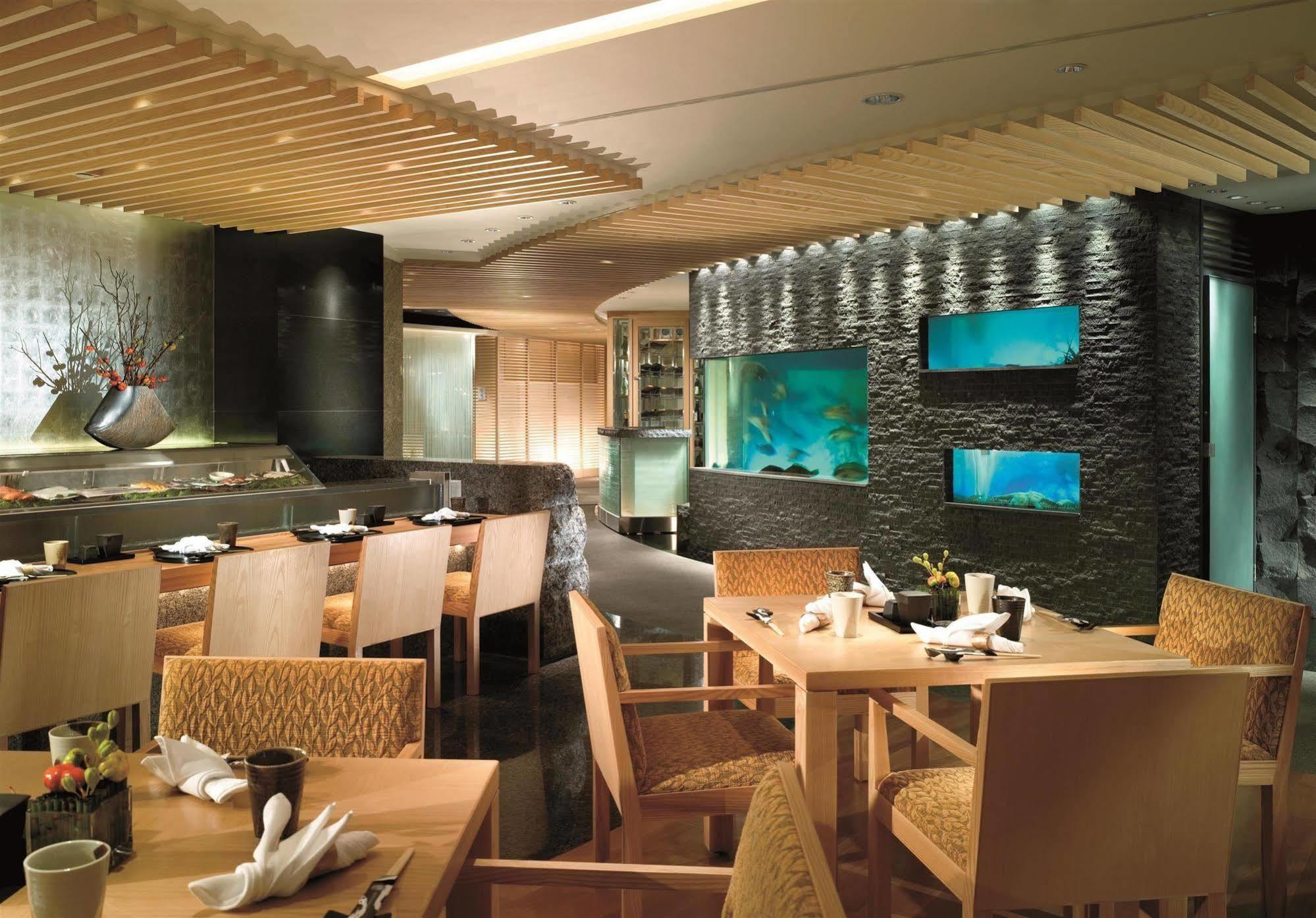 Hotel Shangri-la Far Eastern, 5*