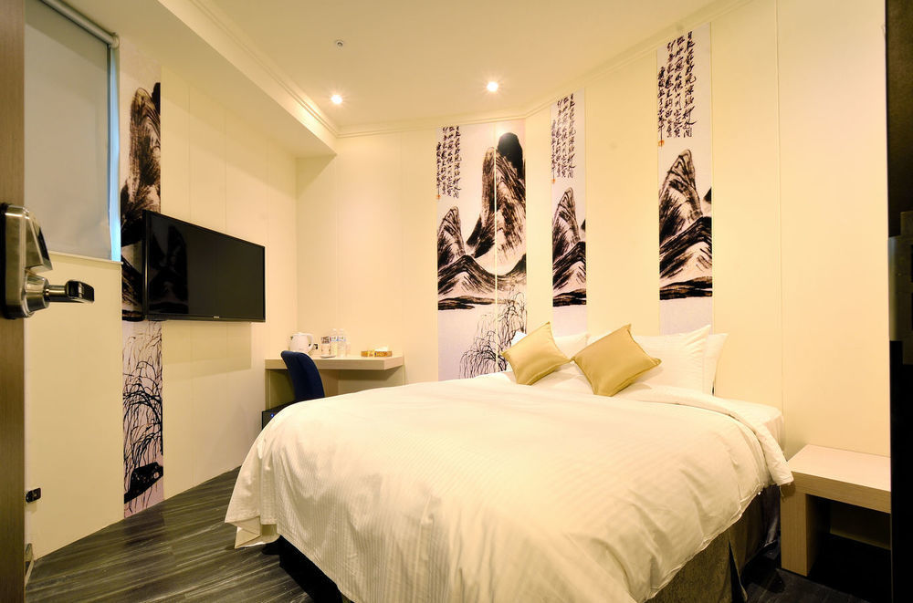 Hotel Merryday Banqiao 3*