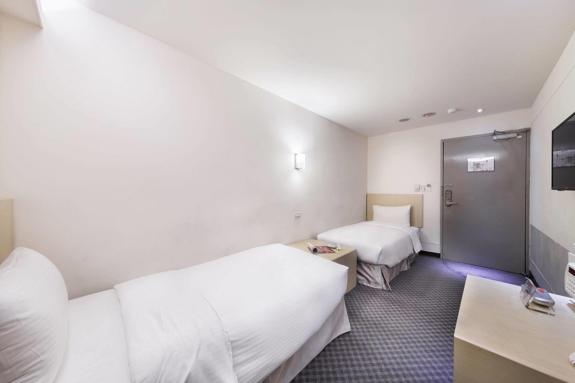 Green World Linsen 3*